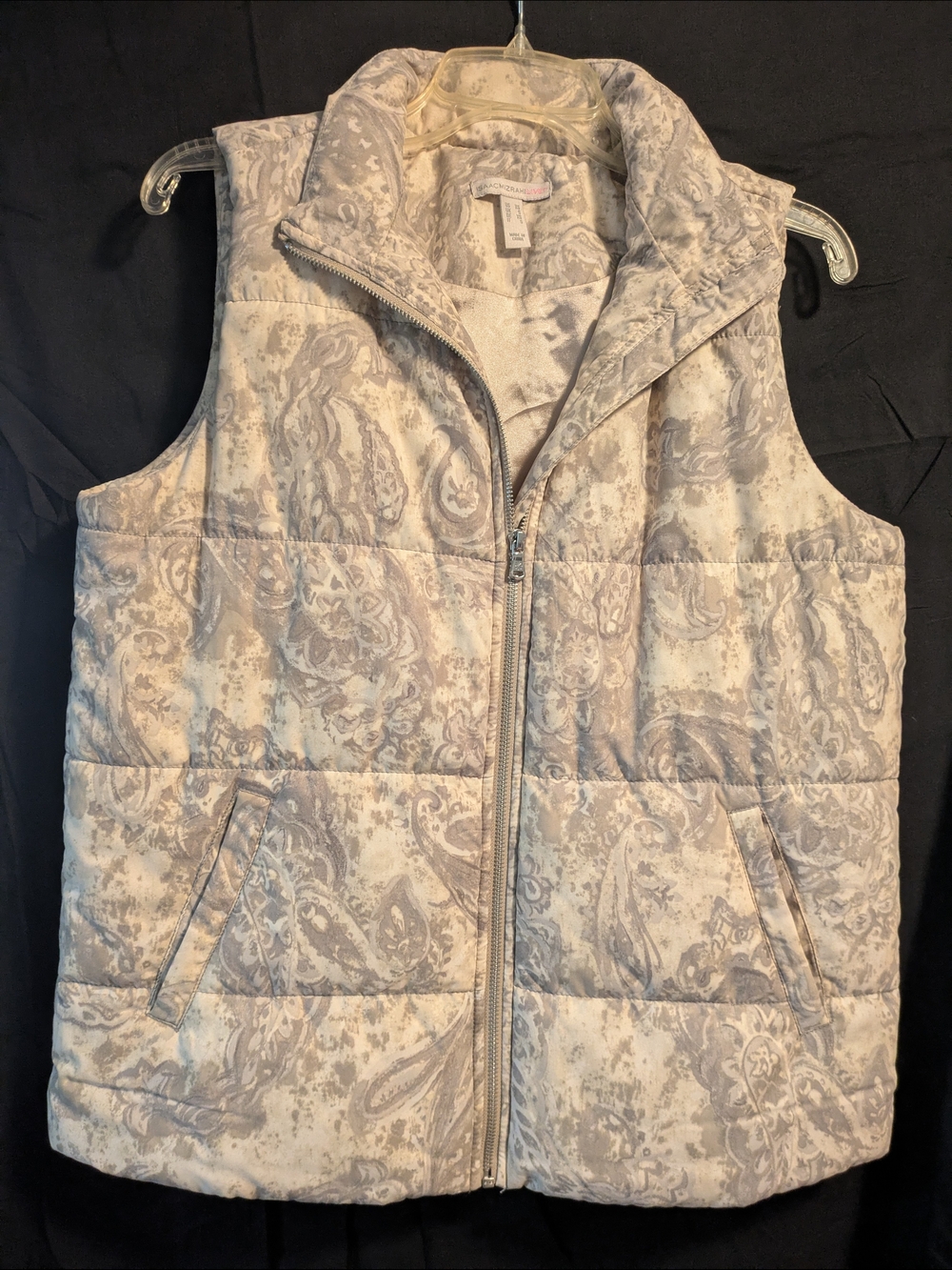 Isaac Mizrahi Live! Gray & Cream Paisley Quilted Vest